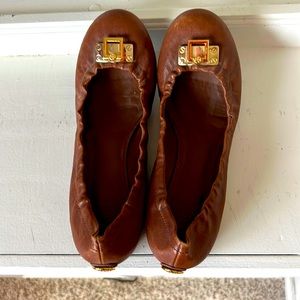 Tory Burch brown ballet flats with gold detail. Women’s 9.5